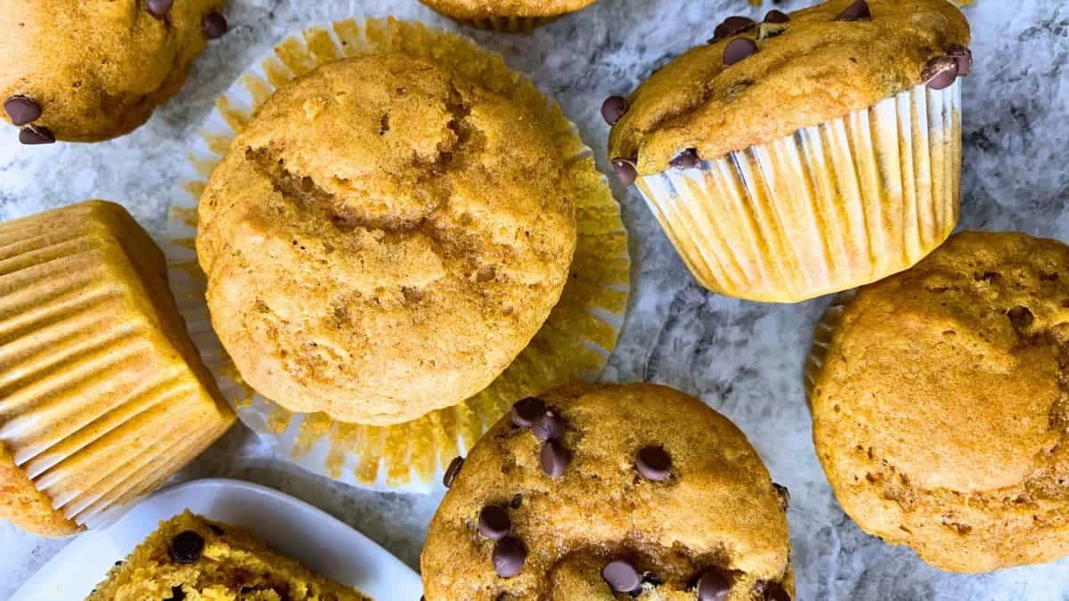 pumpkin sourdough muffins
