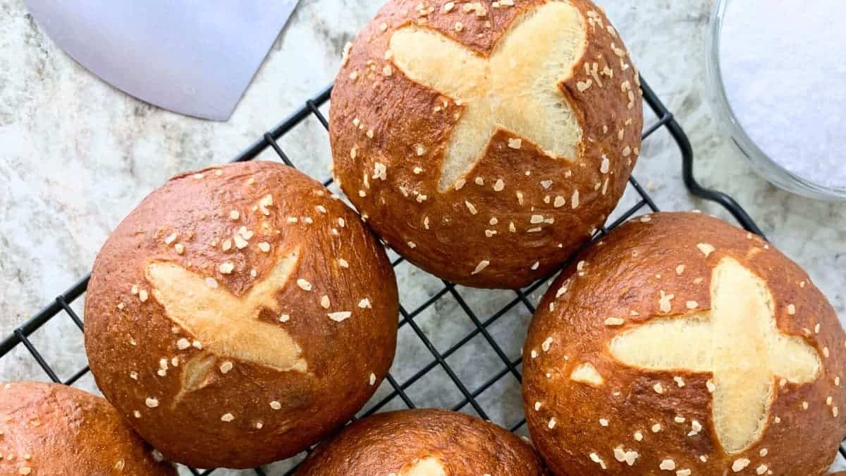 sourdough pretzel buns